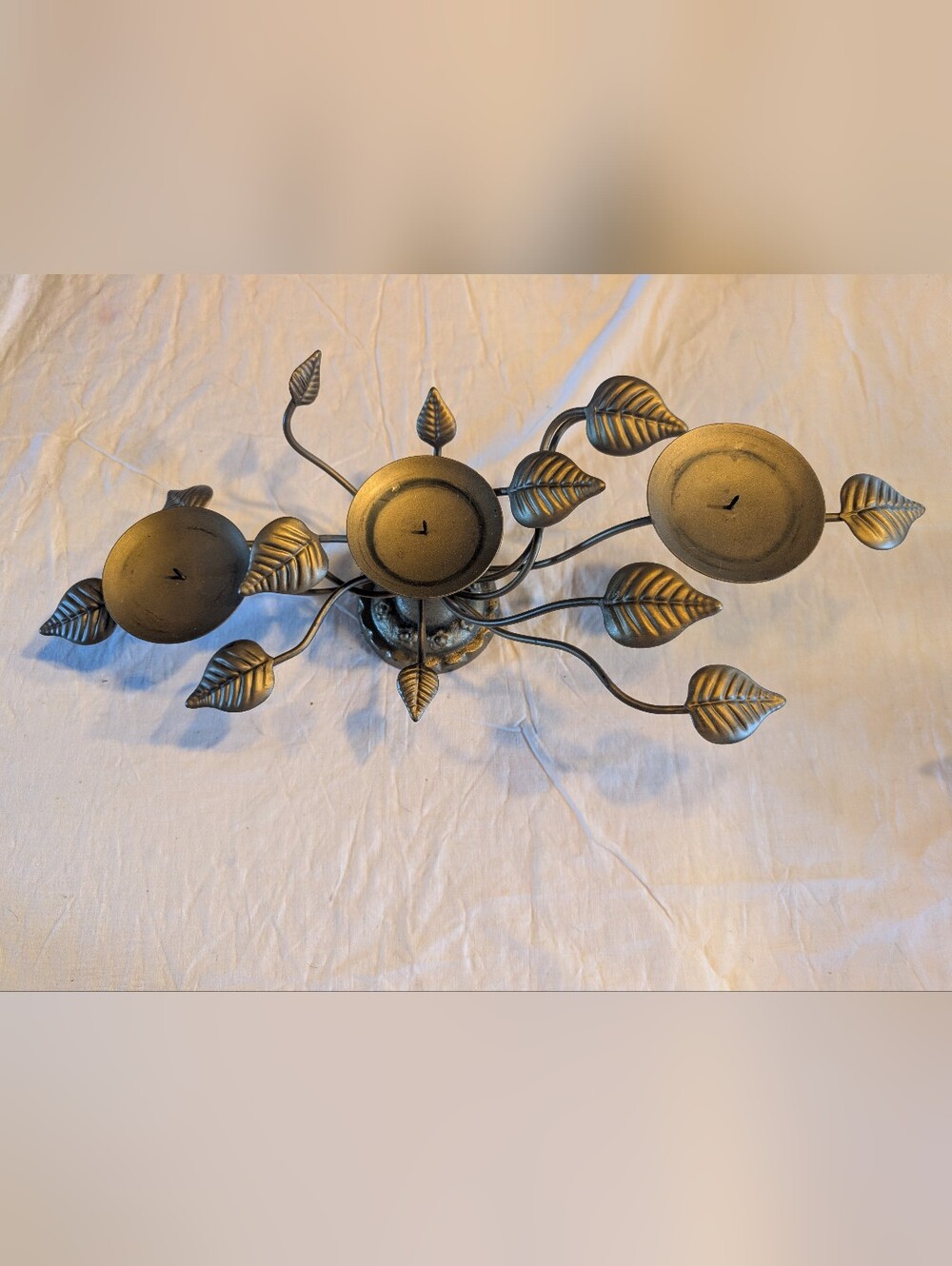 2/40$ Vintage Gold Leaf Metal Wall Candle Holder